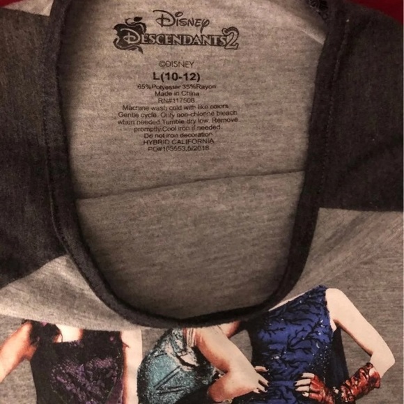 Set of 3 Disney descendants 2 shirts tops - Picture 8 of 8